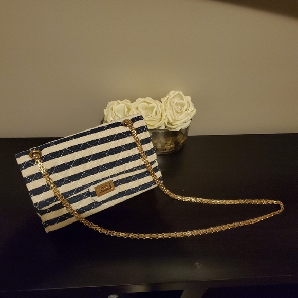 Fabric Striped  Clutch - Picture 3 of 5
